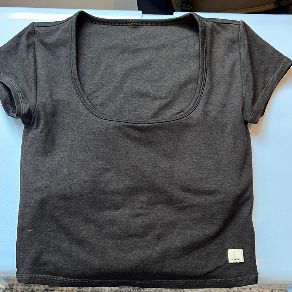 Vuori Black Scoop Neck Women's Top